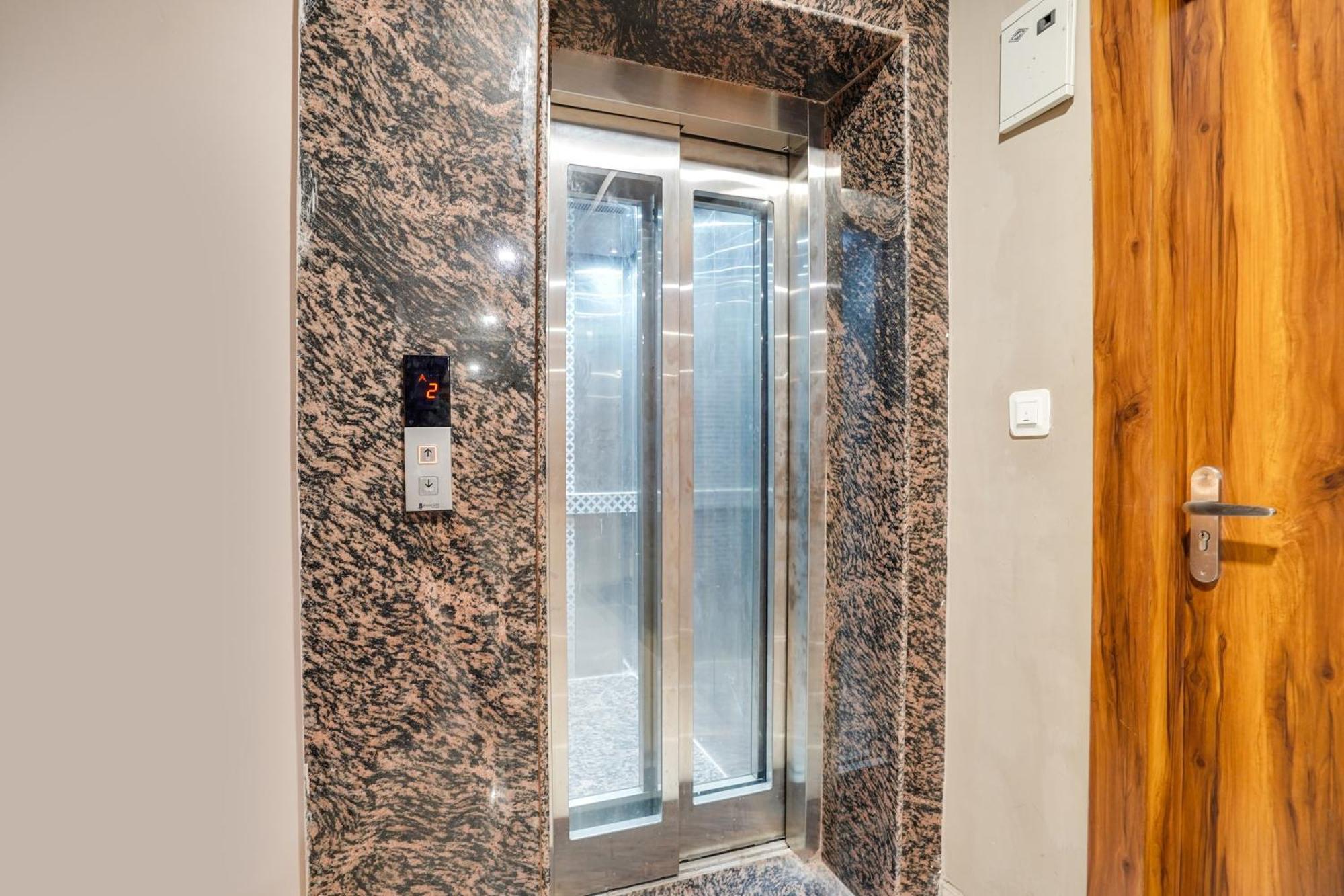 Super Townhouse Tapovan Kültér fotó